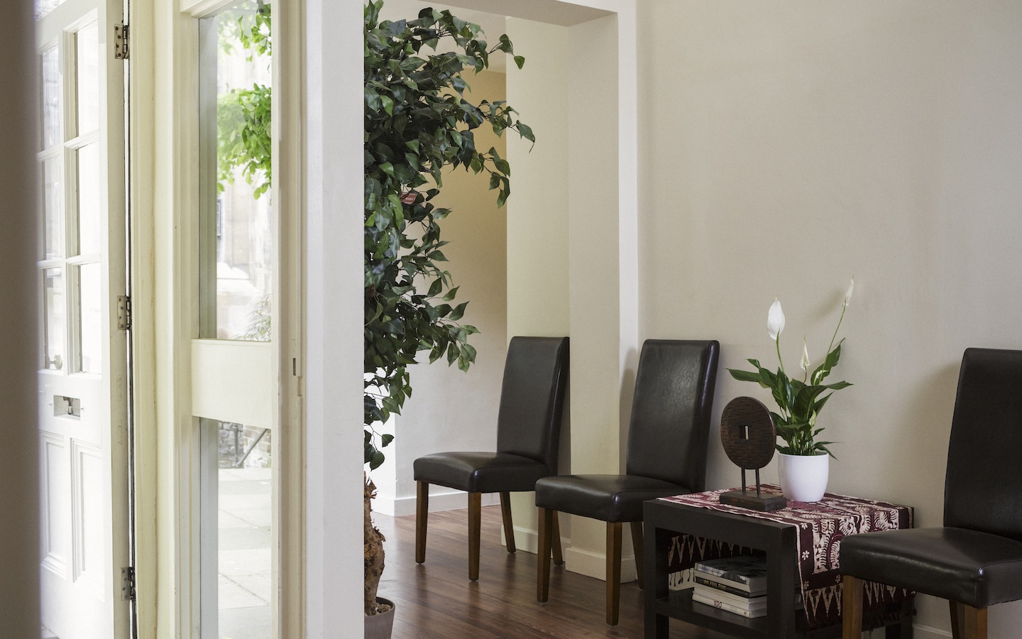 Snow Hill Waiting Area